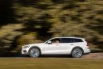 Volvo V60 T5 Cross Country 2018 года (NA)
